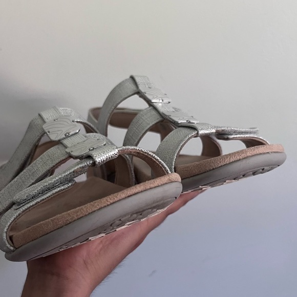 Vionic Metallic Silver Sandals - Picture 7 of 7